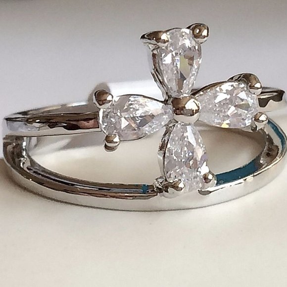 Flower Cocktail Ring Size 7 9 Cross Pear Cut Cubic Zirconia Silver RhodiumPlated - Picture 1 of 12